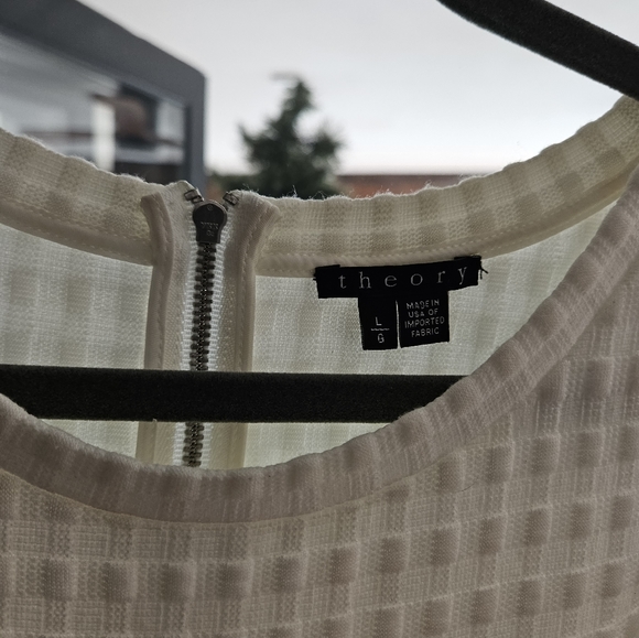 Theory size L top and skirt set - Picture 4 of 6